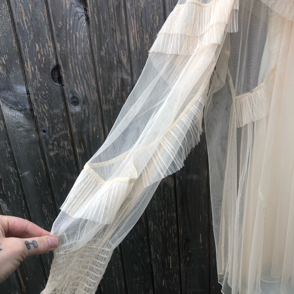 Tulle and silk combo tunic - Picture 3 of 9